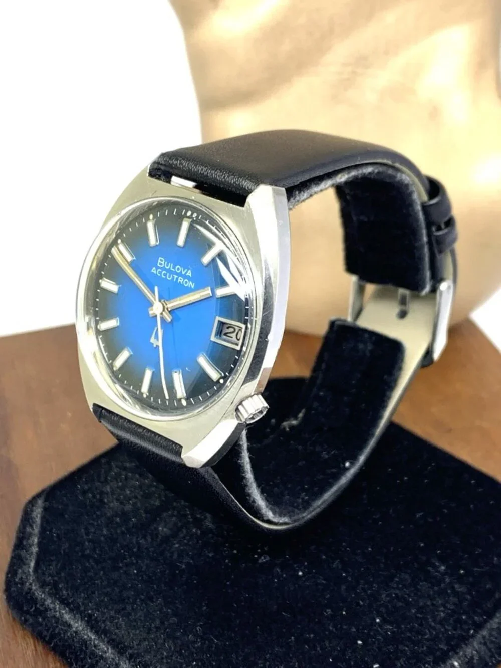 Bulova Accutron Men's Watch Vintage 1973 Quartz Blue Dial Black Leather Strap